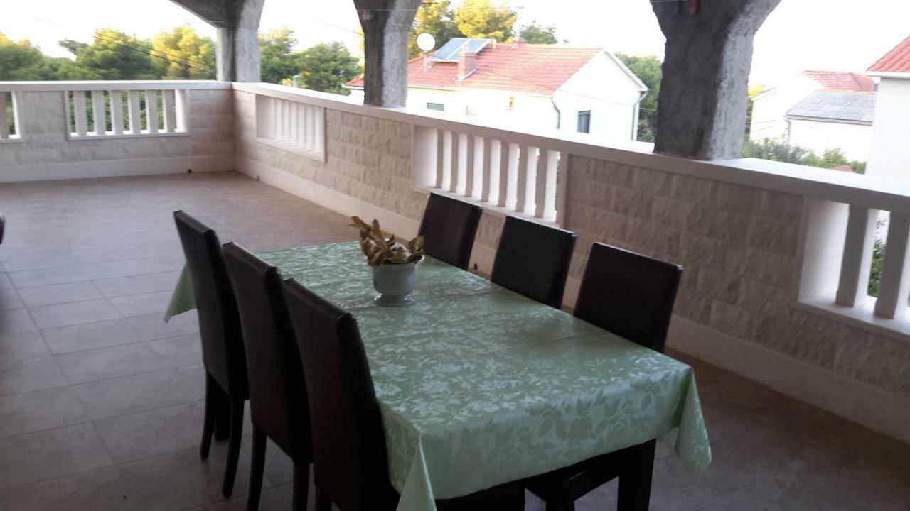Apartments Marko Sutivan Insel Brac ภายนอก รูปภาพ