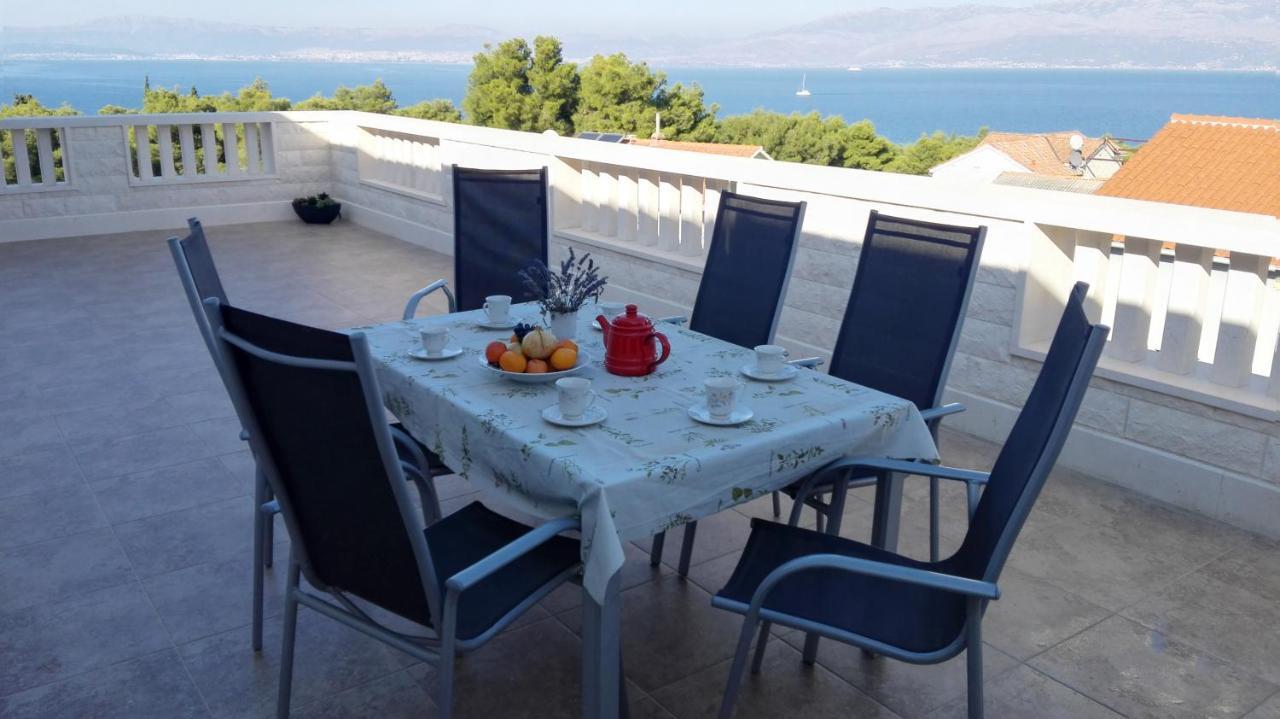 Apartments Marko Sutivan Insel Brac ภายนอก รูปภาพ